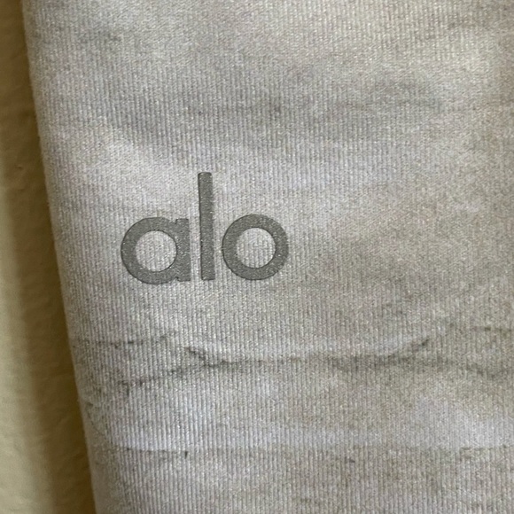 Alo High Waisted Gray Marble Print Leggings Sz XS - Picture 4 of 6